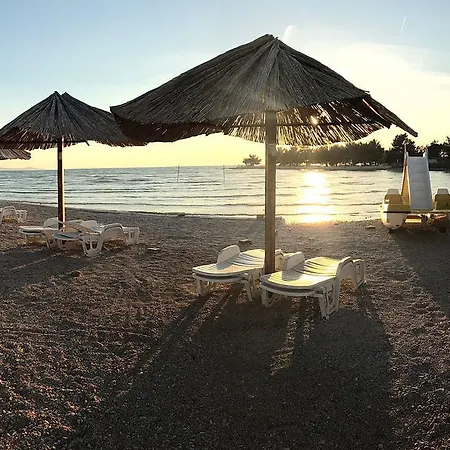公寓 Apartments With A Parking Space Zaton, Zadar - 13213